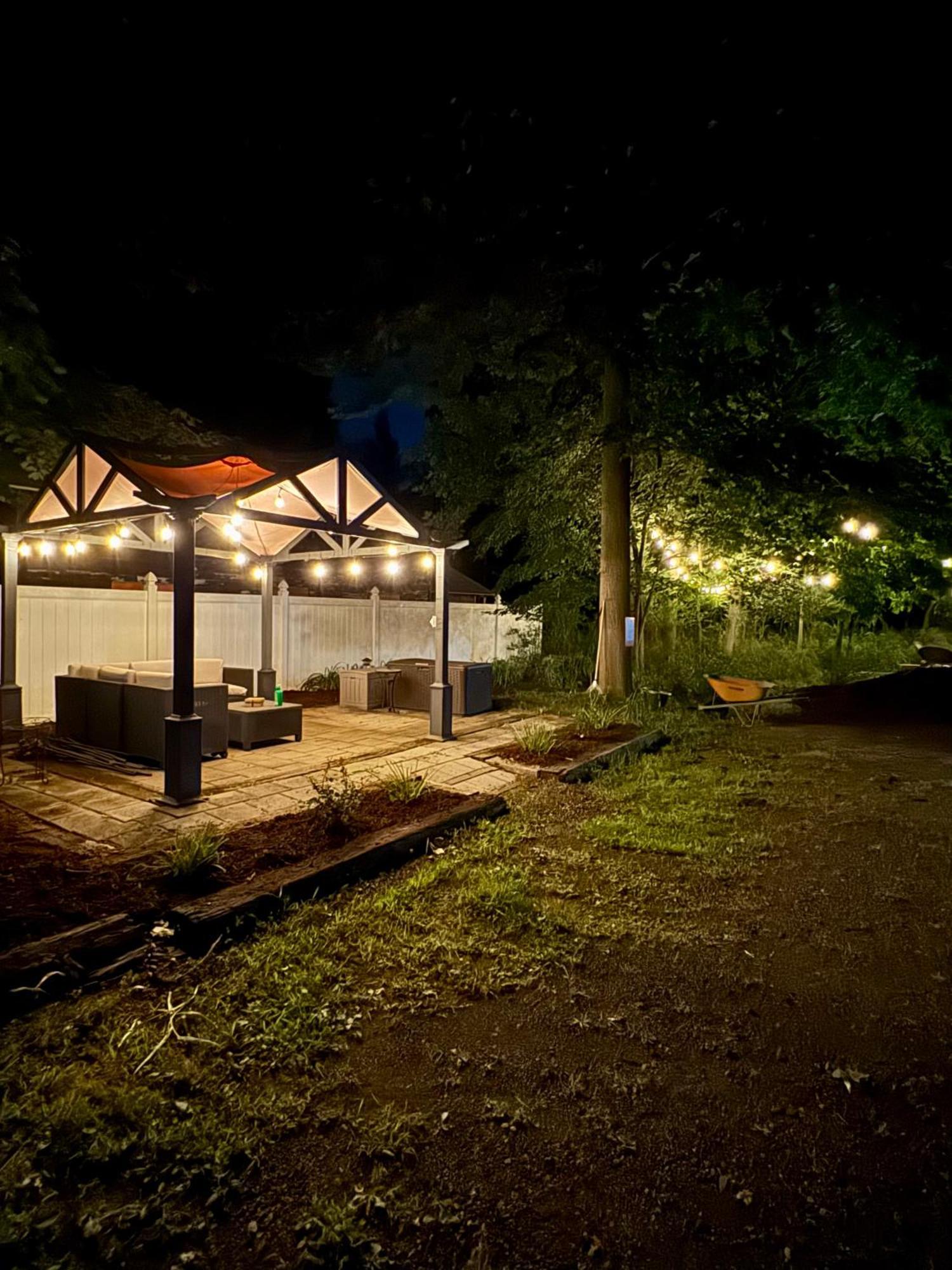 The Edwards Waterhouse Inn Fredonia Exterior foto